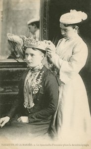 Mariée essayant son voile